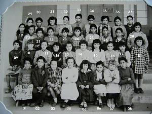 ECOLE DE LA CITE PETIT FILLES 1957 CM1 MME PERALDI